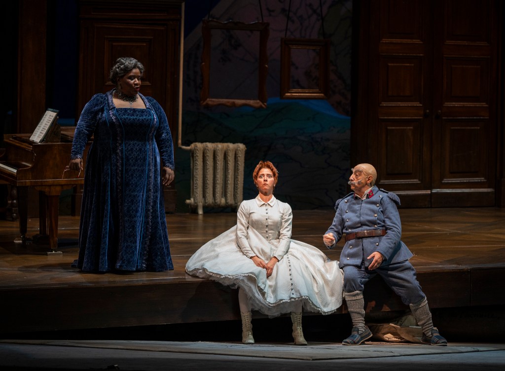 Lisette Oropesa: “Being Bilingual Gave Me a Huge Advantage”